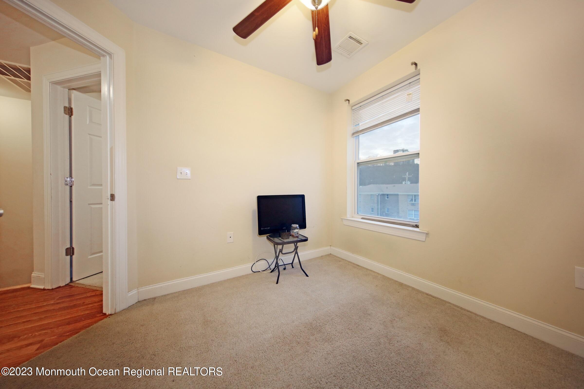 29 Gravelly Point Road Highlands, NJ 07732 - Photo 26 of 57 Bedroom