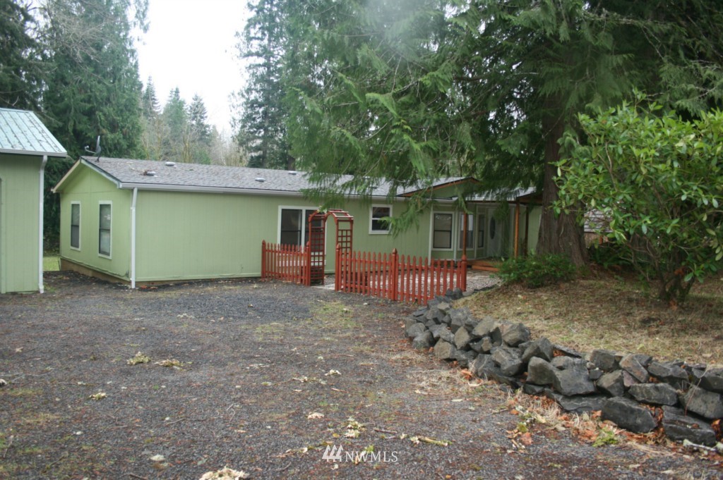 220 Lapham Road Toutle, WA 98649 - Photo 2 of 15