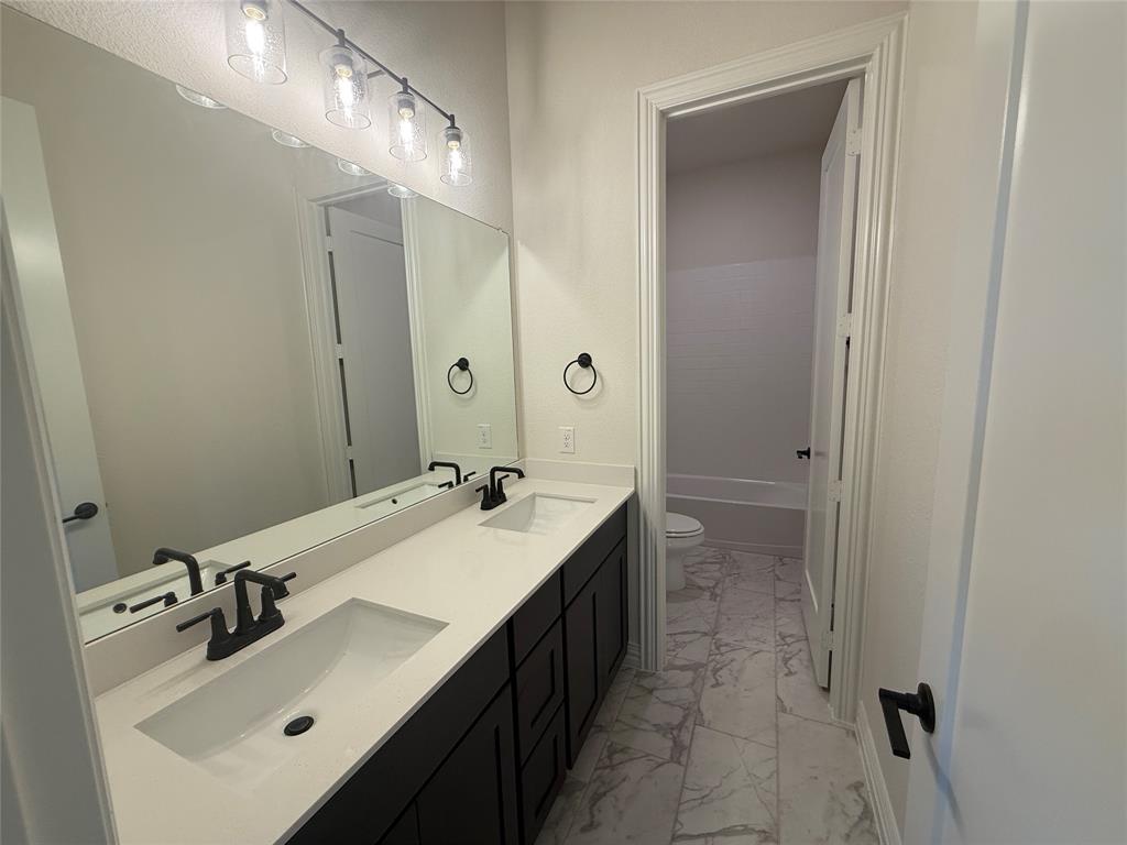 216 Slimp Bluff Azle, TX 76020 - Photo 13 of 22