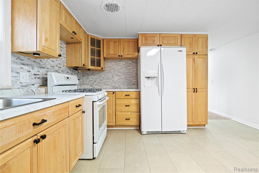 4390 East Mt Morris Road Mount Morris, MI 48458 - Photo 8 of 75 Gallery Image 8