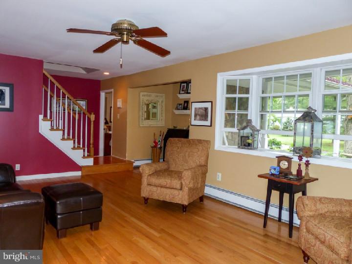 4933 Gayman Road Doylestown, PA 18902 - Photo 6 of 25 Living Room