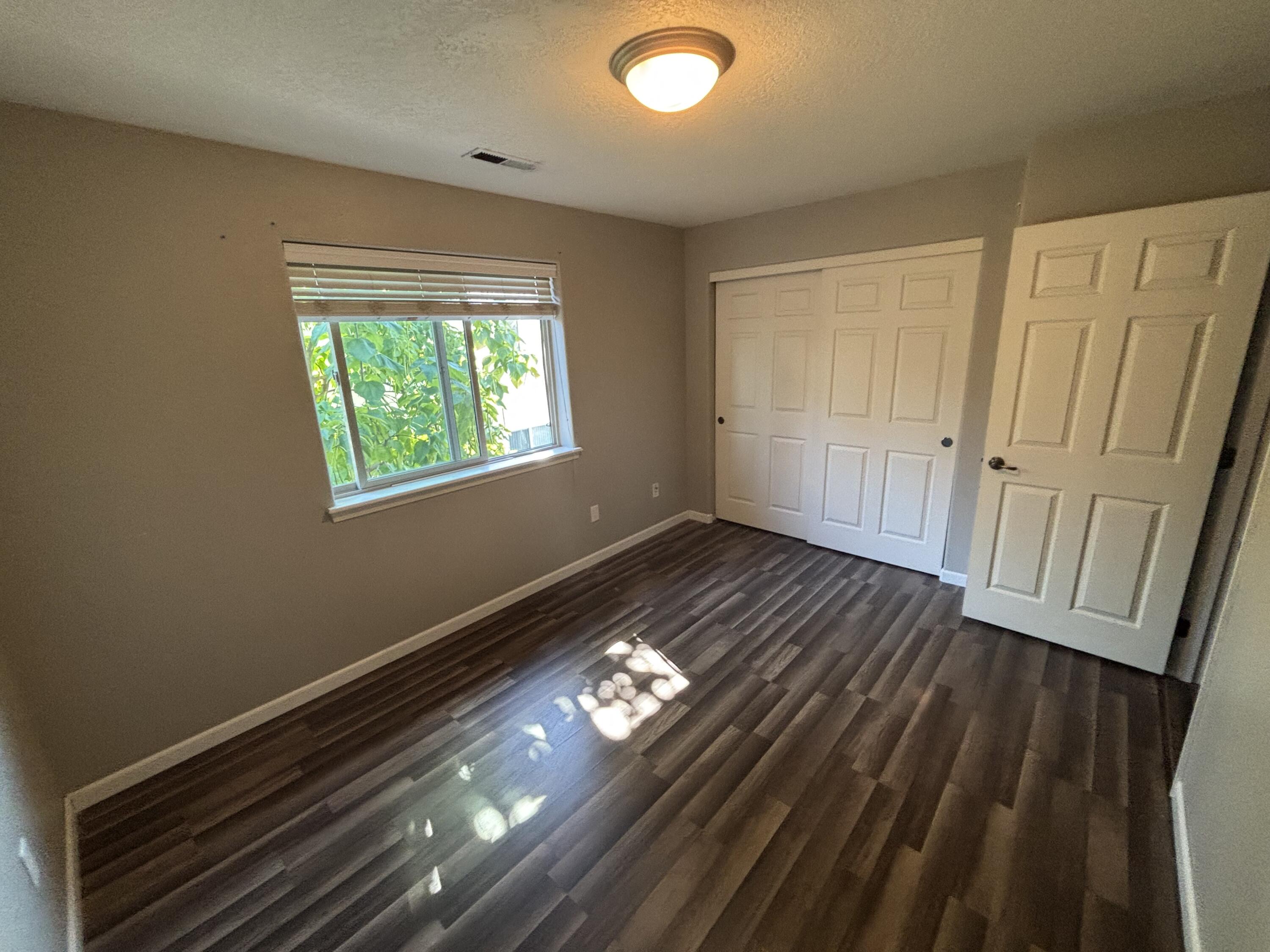 450 Midway Road, Unit 16 Medford, OR 97501 - Photo 8 of 18 9