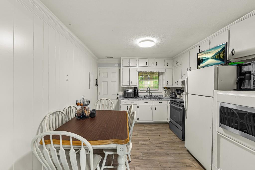 481 East Johns Road Northwest Lilburn, GA 30047 - Photo 10 of 30