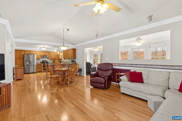 $589,000 | 1821 Red Top Orchard Road, Waynesboro, VA 22980