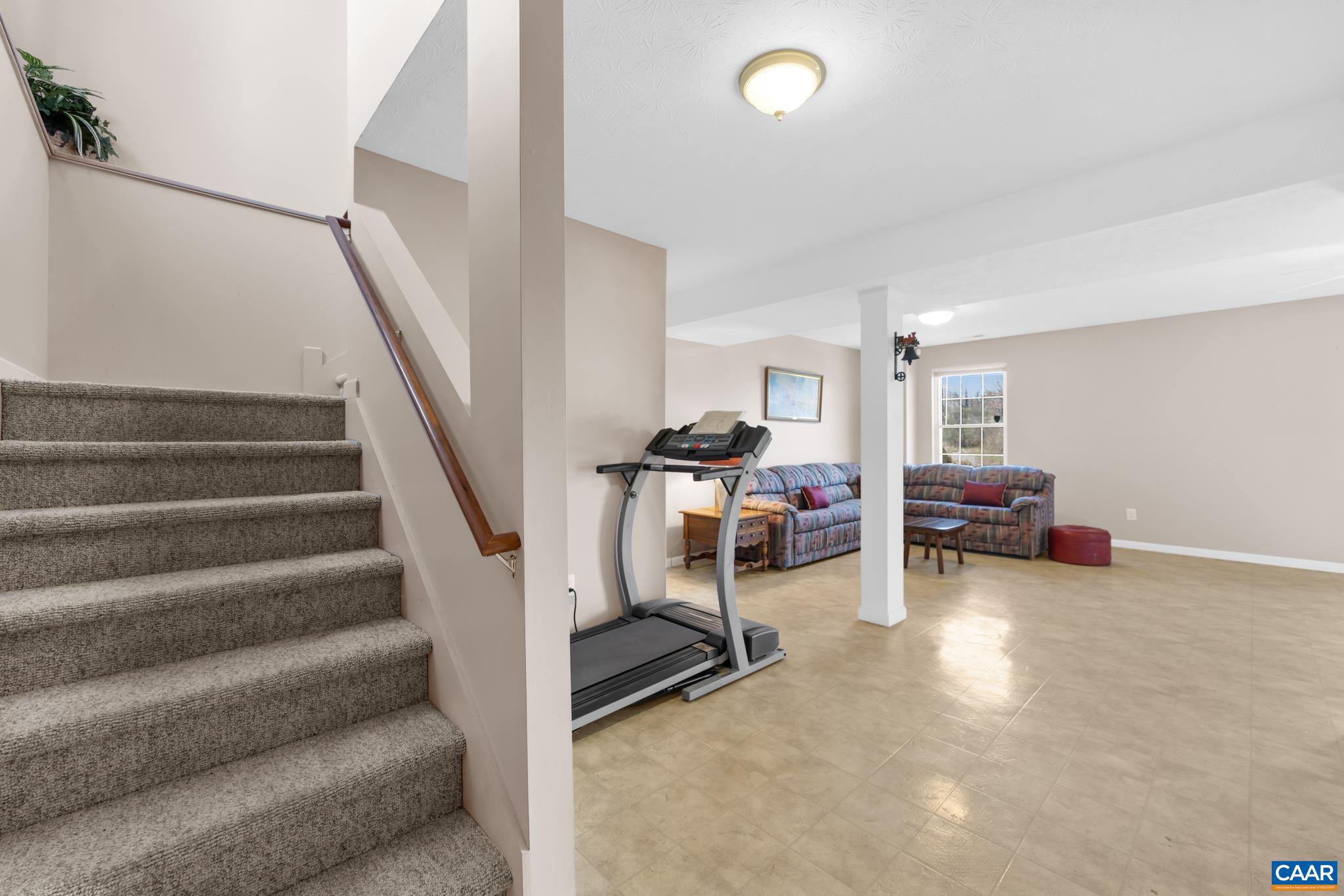 1821 Red Top Orchard Road Waynesboro, VA 22980 - Photo 39 of 75