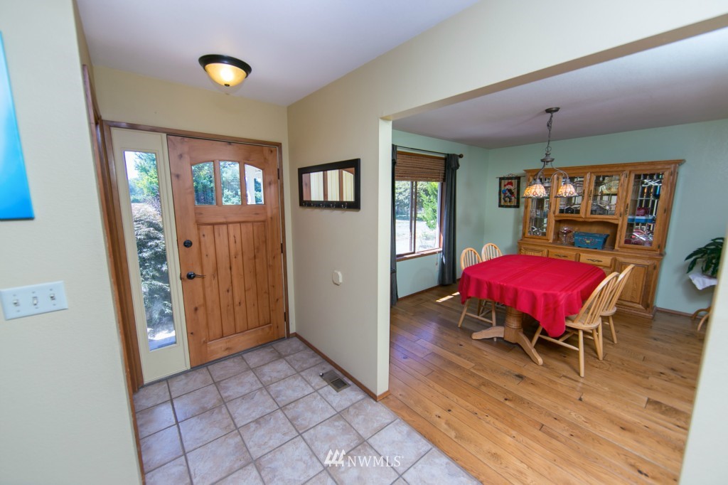 8260 Delta Line Road Custer, WA 98240 - Photo 14 of 23