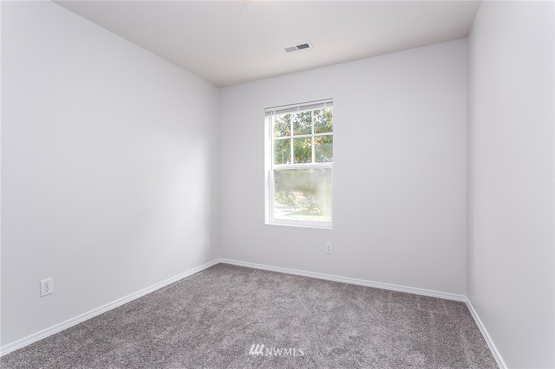 8831 Vinup Road Lynden, WA 98264 - Photo 12 of 25 Gallery Image 12