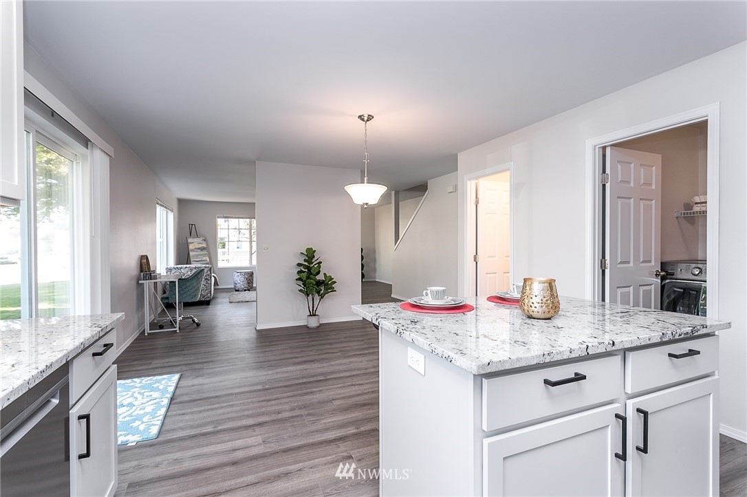 8831 Vinup Road Lynden, WA 98264 - Photo 9 of 25 Gallery Image 9
