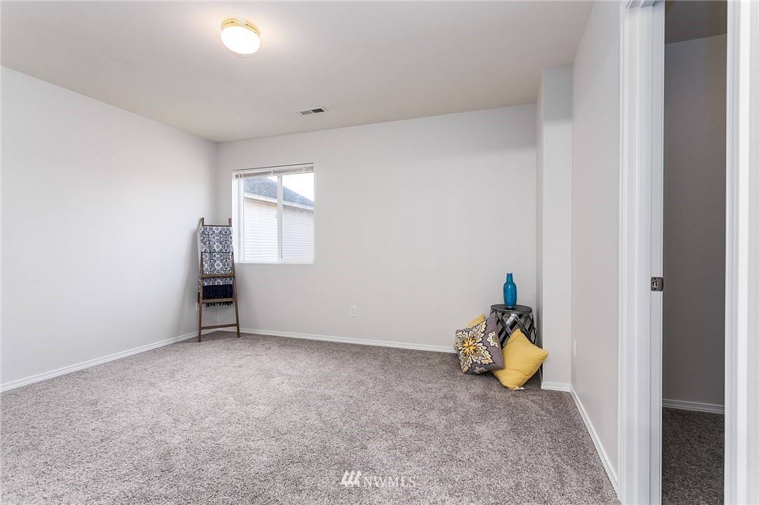 8831 Vinup Road Lynden, WA 98264 - Photo 10 of 25 Gallery Image 10