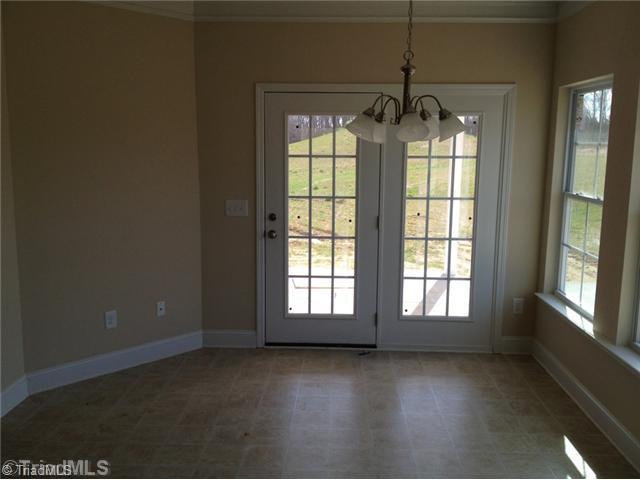 3441 Core Avenue High Point, NC 27265 - Photo 3 of 15 Dining Room.