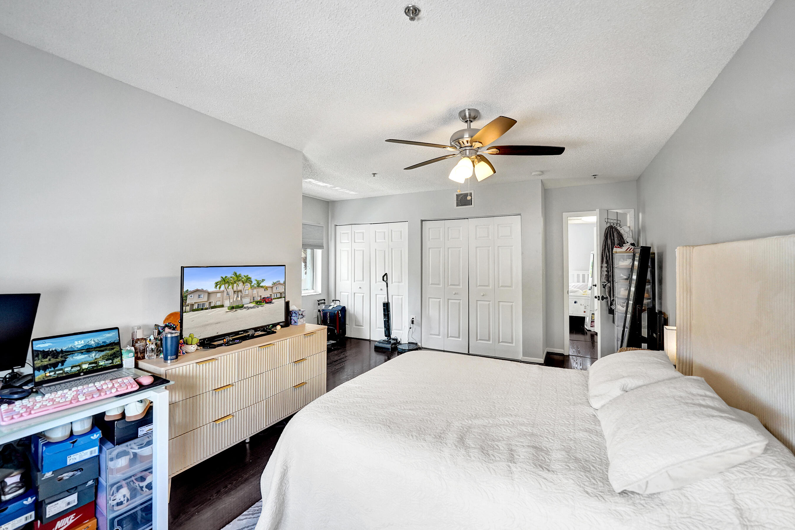 173 Riviera Circle Weston, FL 33326 - Photo 25 of 41 DSC01433