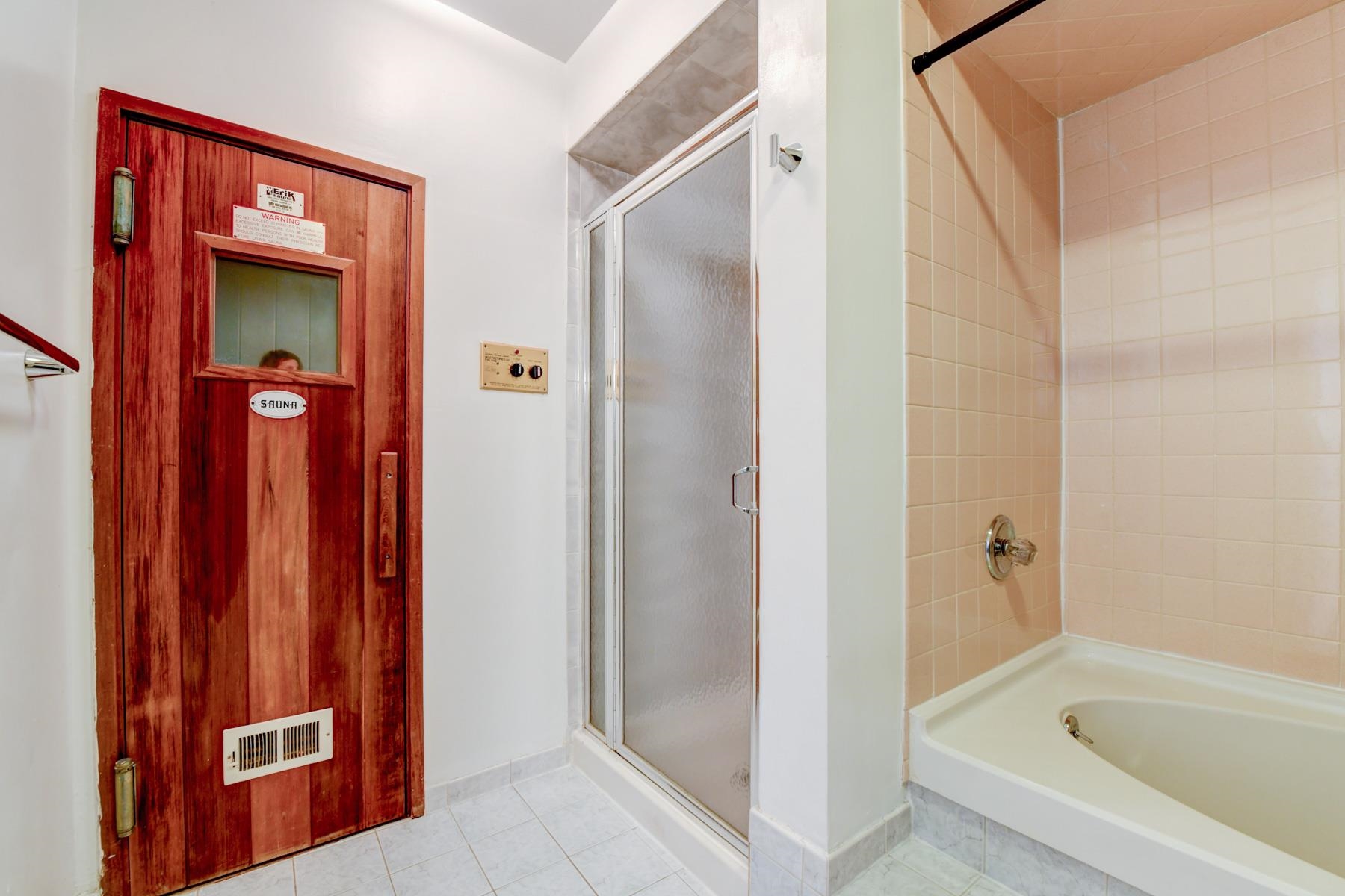 572 Sanderling Court Secaucus, NJ 07094 - Photo 26 of 50
