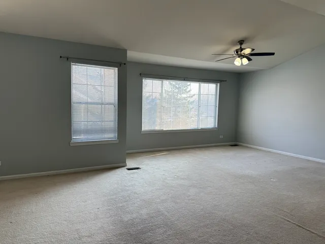 $2,800 | 2305 Sandy Creek Drive, Algonquin, IL 60102