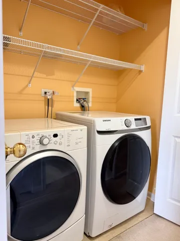 $2,800 | 2305 Sandy Creek Drive, Algonquin, IL 60102