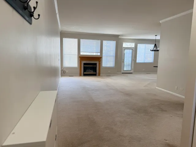 $2,800 | 2305 Sandy Creek Drive, Algonquin, IL 60102