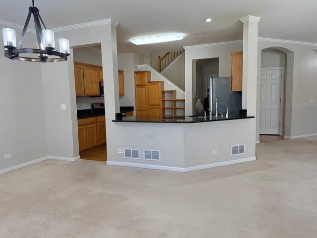 $2,800 | 2305 Sandy Creek Drive, Algonquin, IL 60102