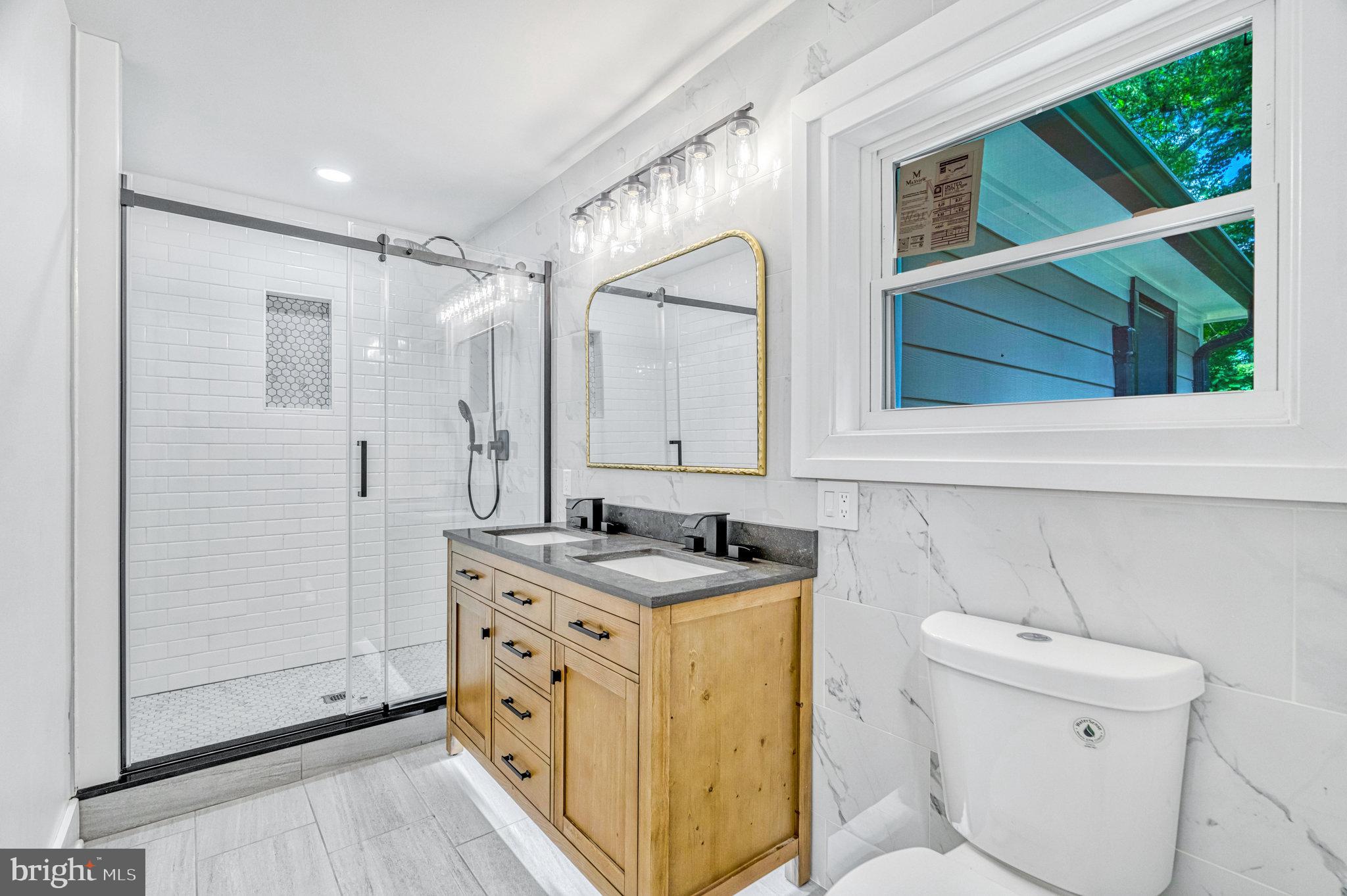 2539 Gallows Road Dunn Loring, VA 22027 - Photo 20 of 56 Primary Bathroom