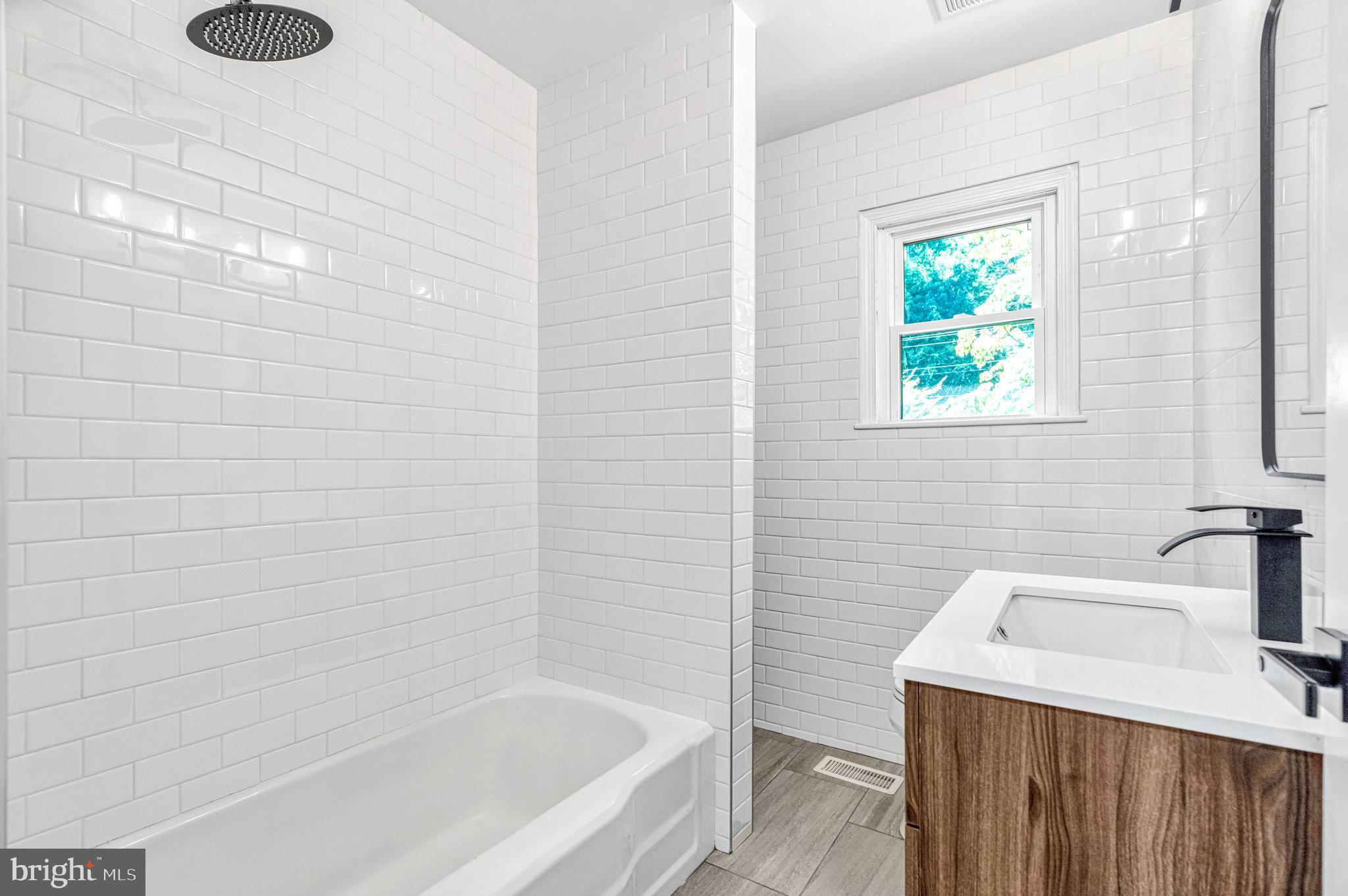 2539 Gallows Road Dunn Loring, VA 22027 - Photo 25 of 56 Hall Bathroom