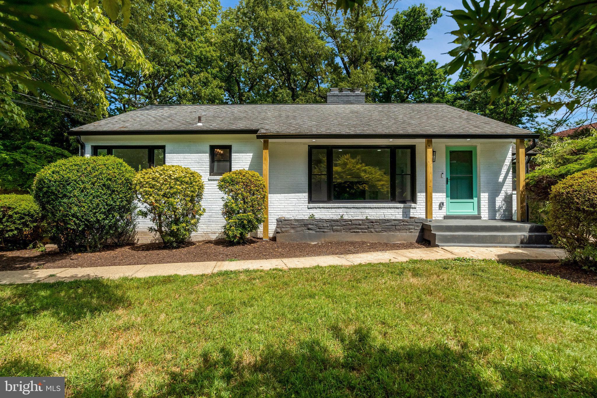 2539 Gallows Road Dunn Loring, VA 22027 - Photo 3 of 56 Front