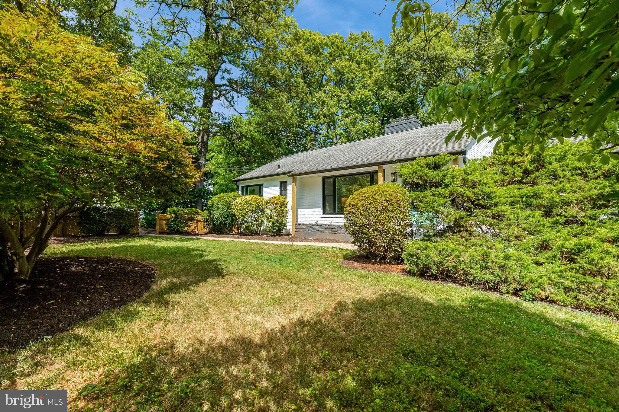 2539 Gallows Road Dunn Loring, VA 22027 - Photo 4 of 56 Front