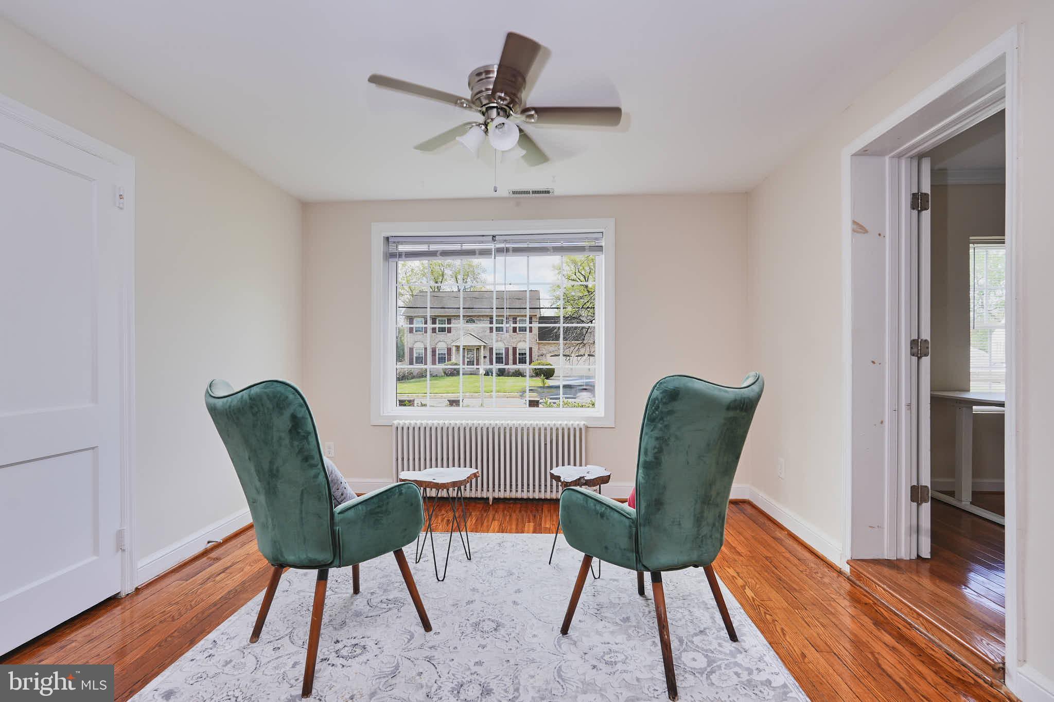 3318 Memorial Street Alexandria, VA 22306 - Photo 12 of 49 a work room with furniture and a window