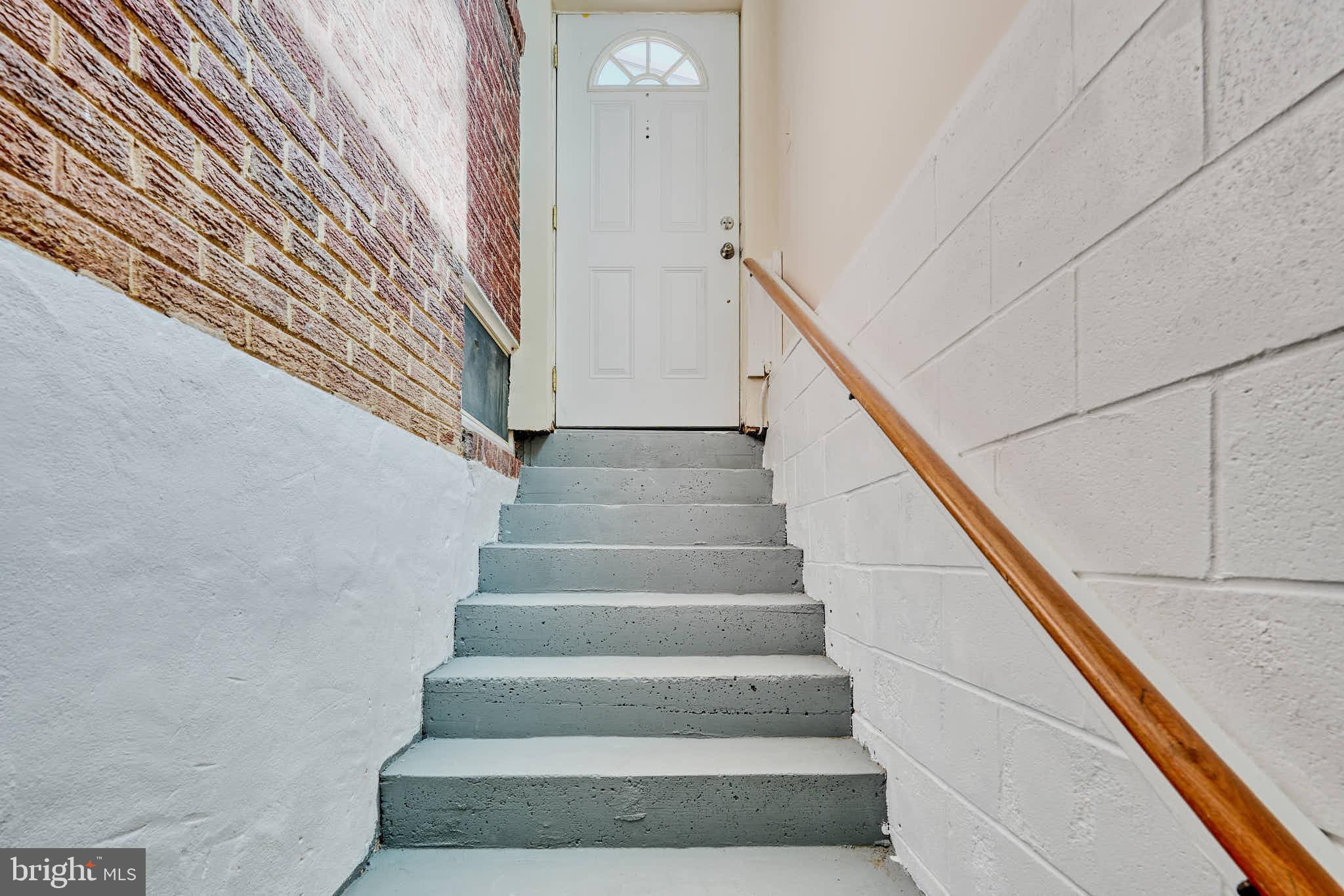 3318 Memorial Street Alexandria, VA 22306 - Photo 26 of 49 a view of entryway