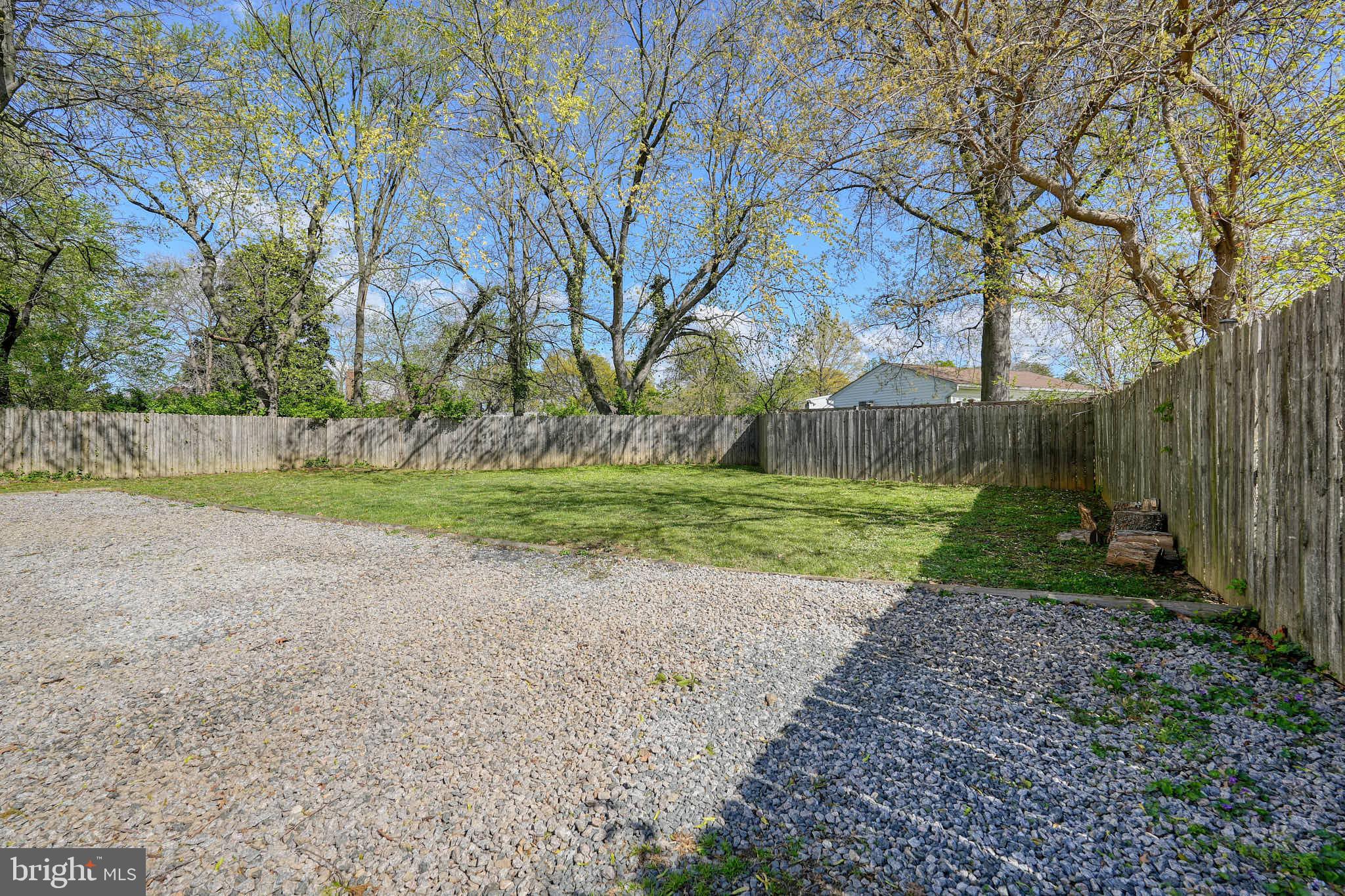 3318 Memorial Street Alexandria, VA 22306 - Photo 46 of 49 a view of a park with large trees