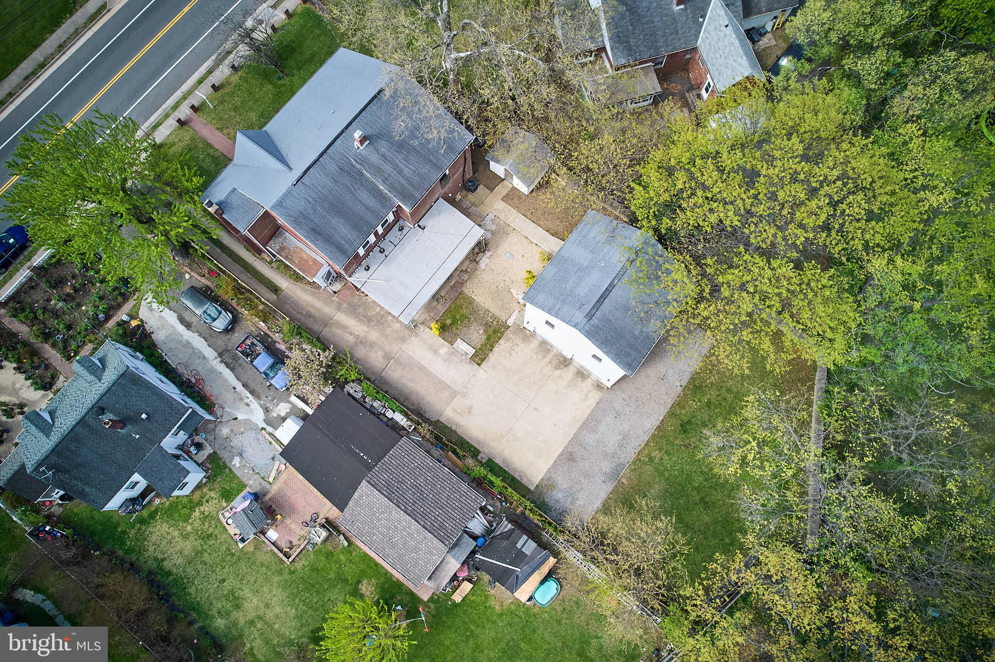 3318 Memorial Street Alexandria, VA 22306 - Photo 48 of 49 an aerial view of a house