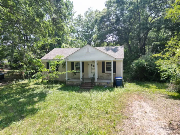 $320,000 | 1740 Dogwood Road, Charleston, SC 29414