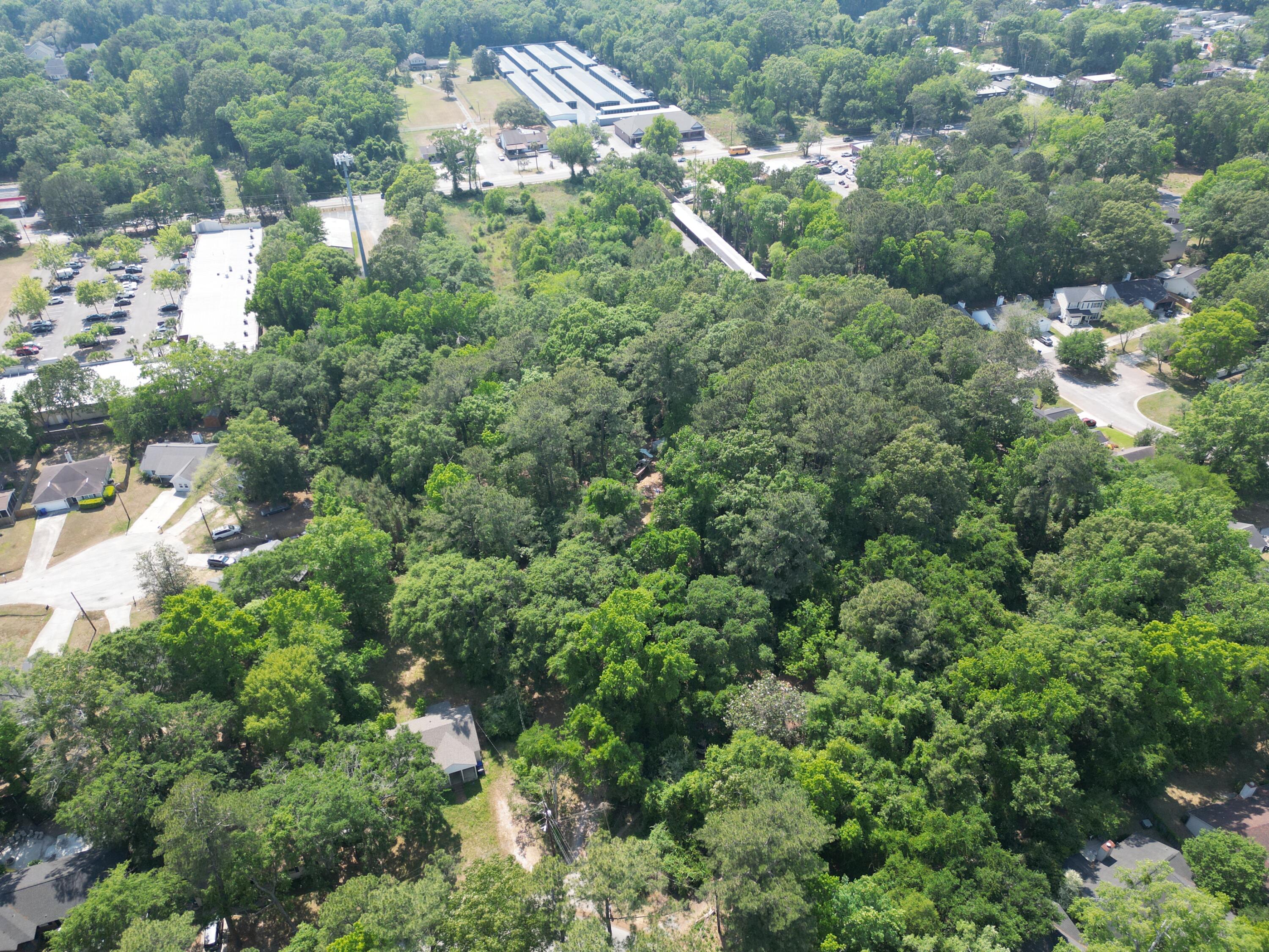 1740 Dogwood Road Charleston, SC 29414 - Photo 6 of 16 IMG_4264