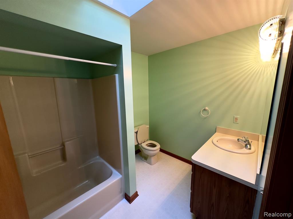 20450 Wahrman Road New Boston, MI 48164 - Photo 26 of 39 Gallery Image 26