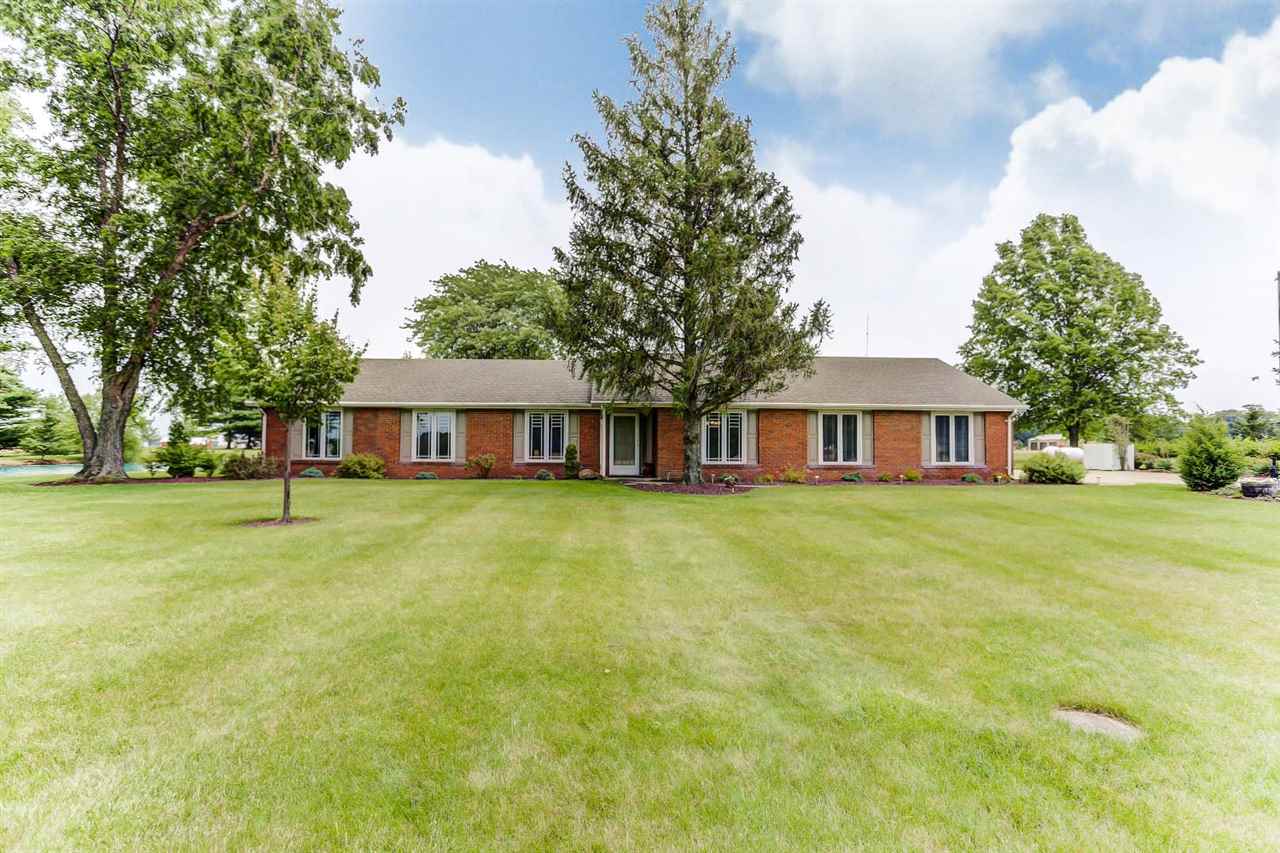 13811 Emanuel Road Hoagland, IN 46745 - Photo 1 of 36