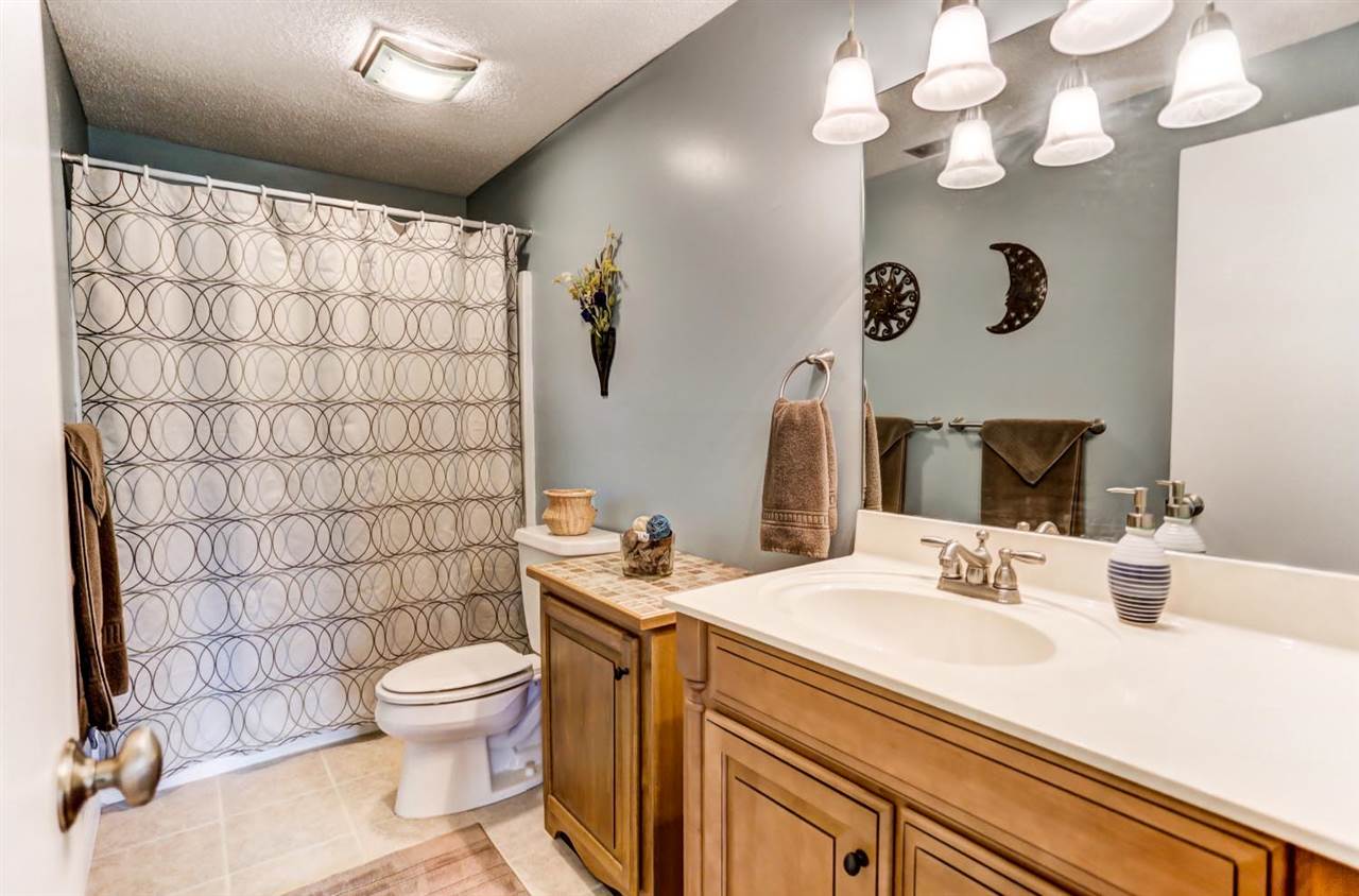 13811 Emanuel Road Hoagland, IN 46745 - Photo 21 of 36