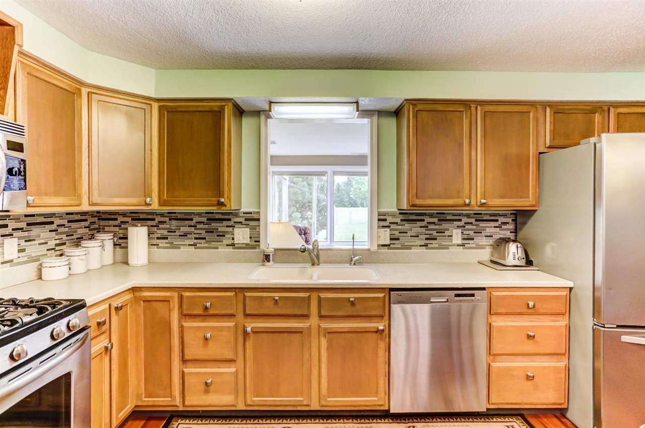 13811 Emanuel Road Hoagland, IN 46745 - Photo 9 of 36
