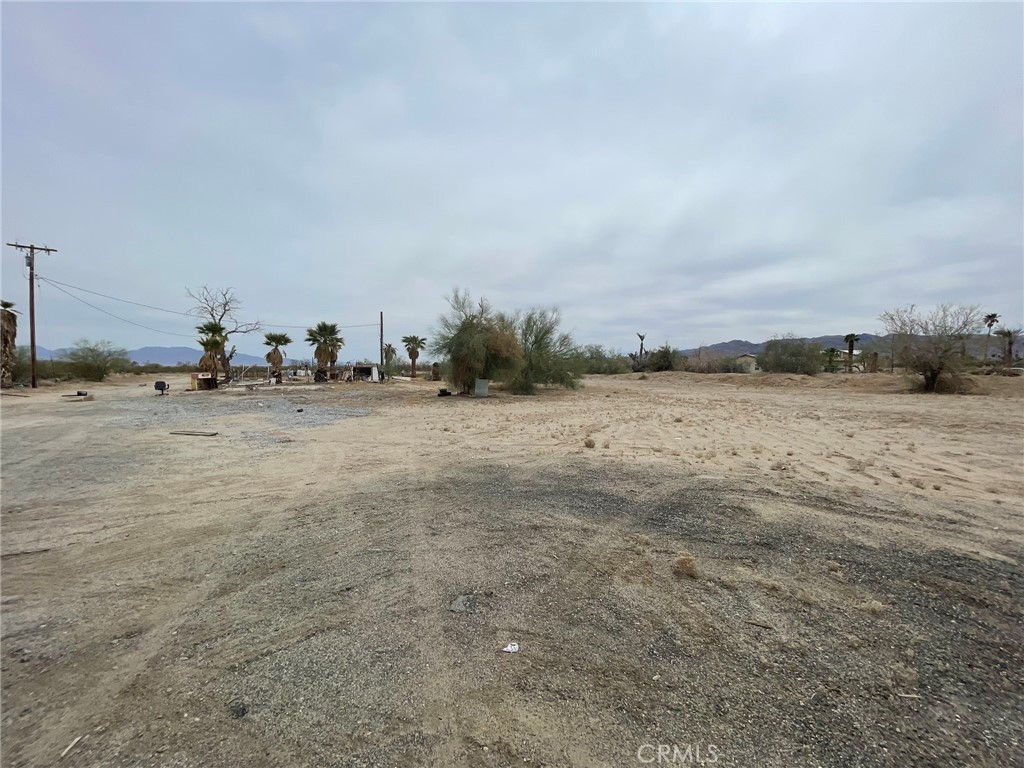 25550 Kaiser Road Desert Center, CA 92239 - Photo 3 of 13