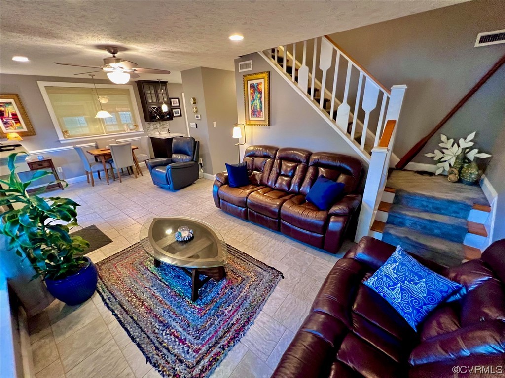 142 Circle Drive Deltaville, VA 23043 - Photo 25 of 49 a living room with furniture