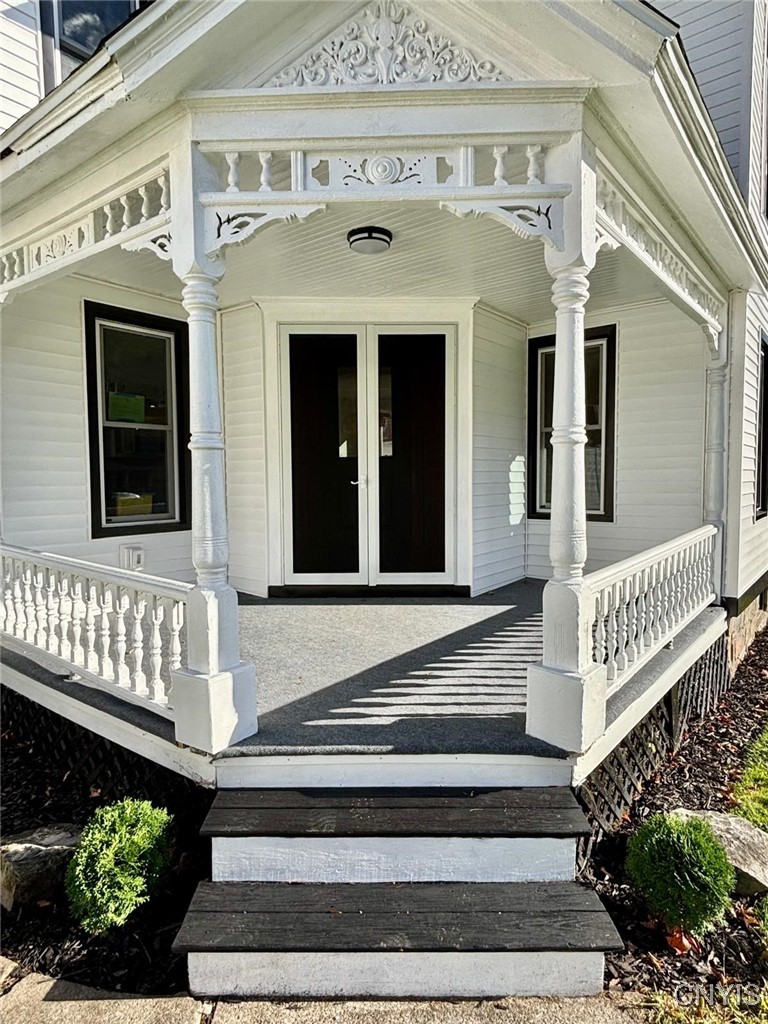 22 Sherman Street Auburn, NY 13021 - Photo 2 of 29