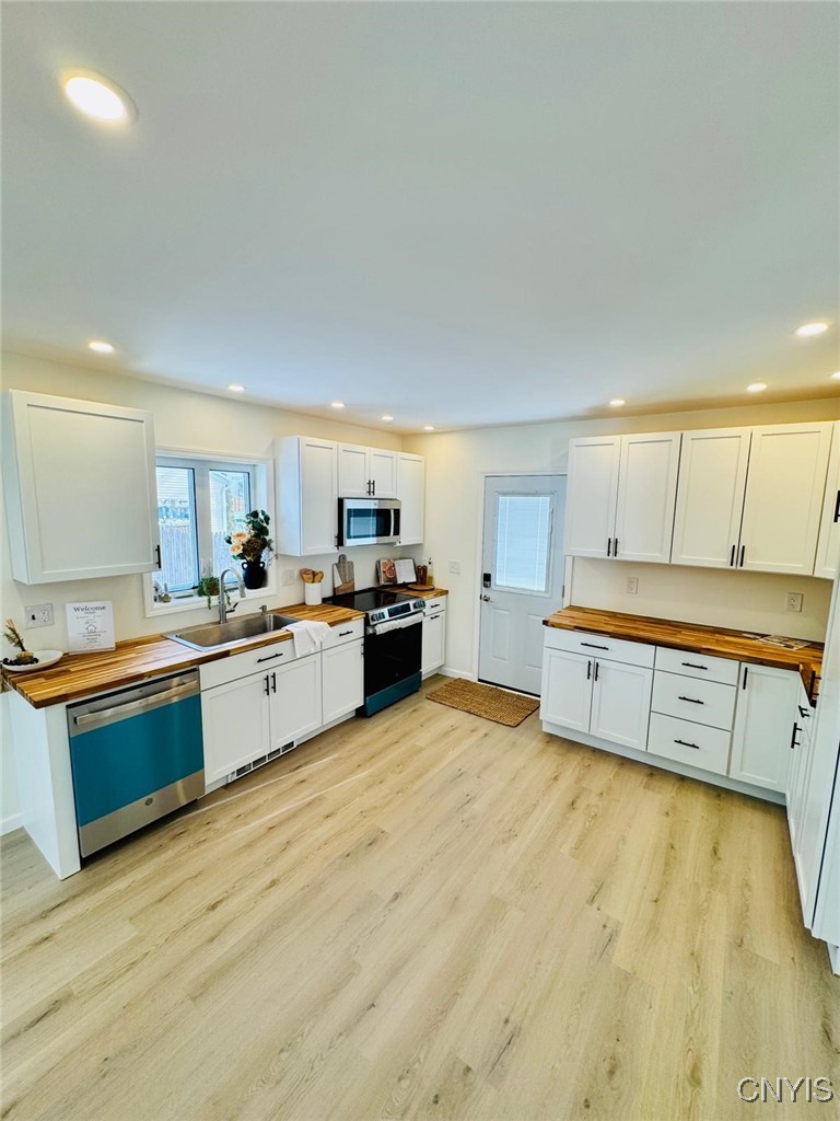 22 Sherman Street Auburn, NY 13021 - Photo 8 of 29