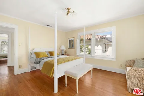 $2,250,000 | 832 South Windsor Boulevard, Los Angeles, CA 90005