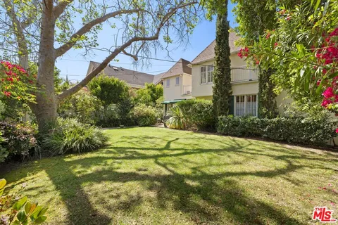 $2,250,000 | 832 South Windsor Boulevard, Los Angeles, CA 90005