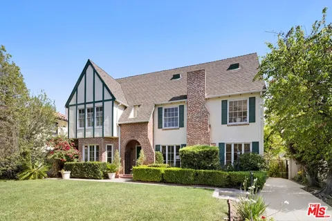 $2,250,000 | 832 South Windsor Boulevard, Los Angeles, CA 90005