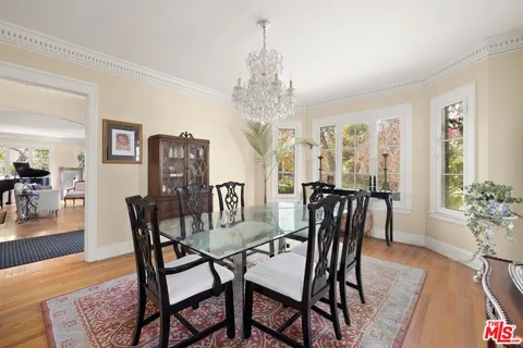$2,250,000 | 832 South Windsor Boulevard, Los Angeles, CA 90005