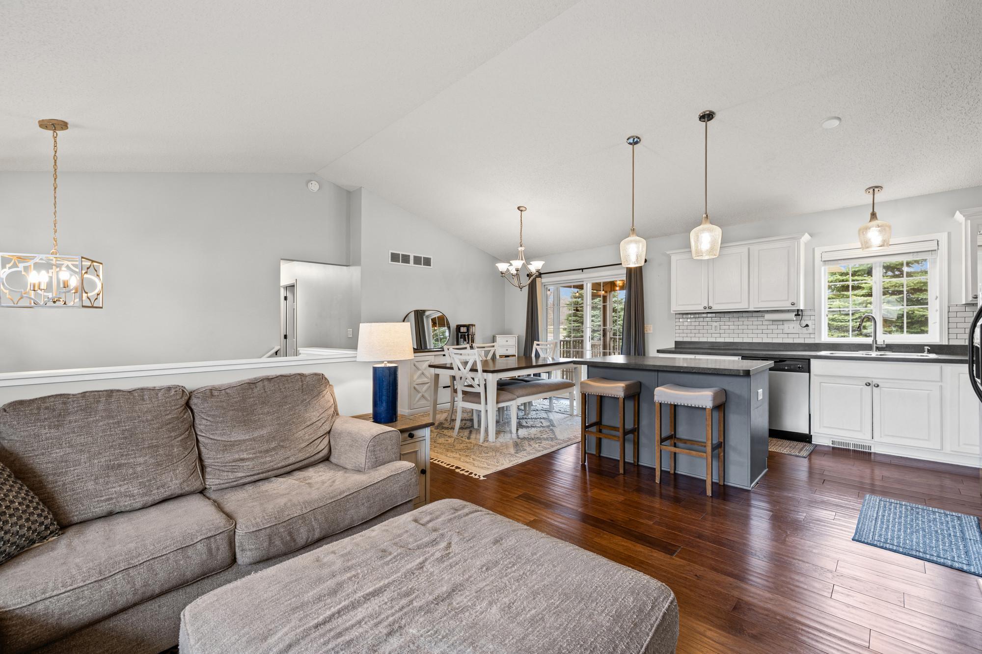 6509 147th Street West Savage, MN 55378 - Photo 4 of 35