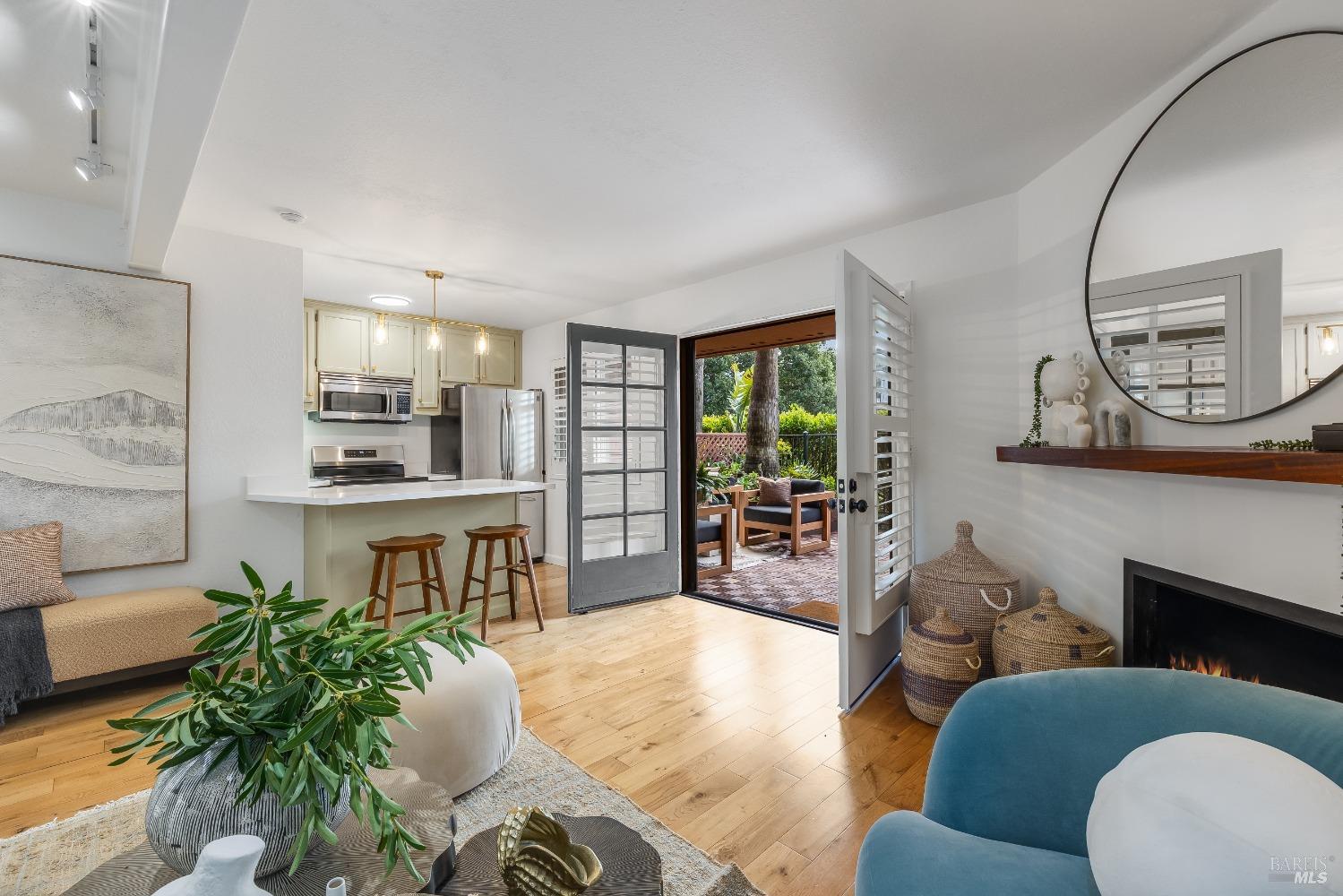 108 Stanford Way Sausalito, CA 94965 - Photo 1 of 43