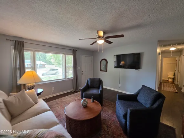 $1,700 | 707 Little John Avenue, Jacksonville, NC 28546