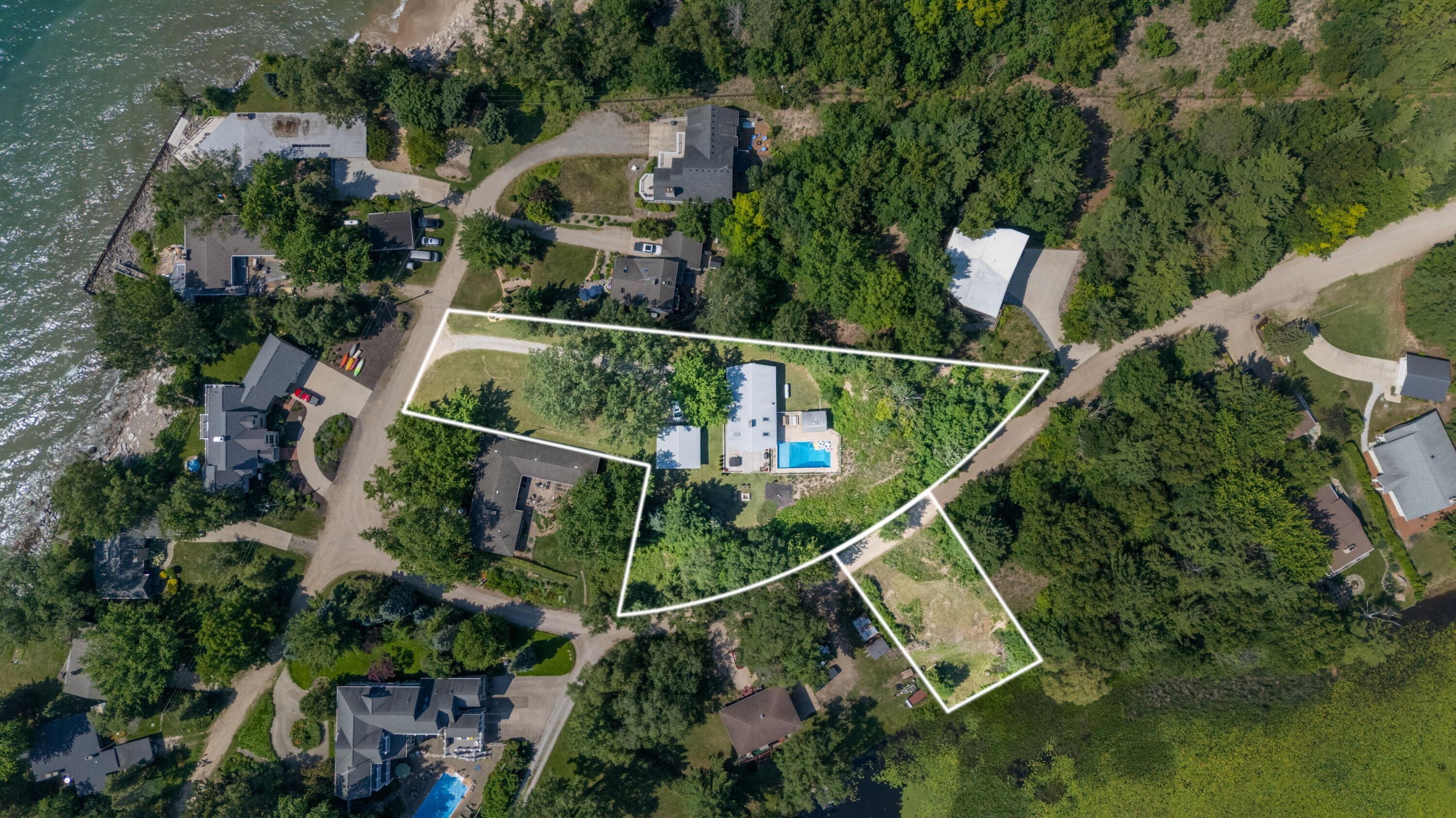 5501 Sunset Path Stevensville, MI 49127 - Photo 49 of 87 05DJI_20260707041529_0025_D-Edit