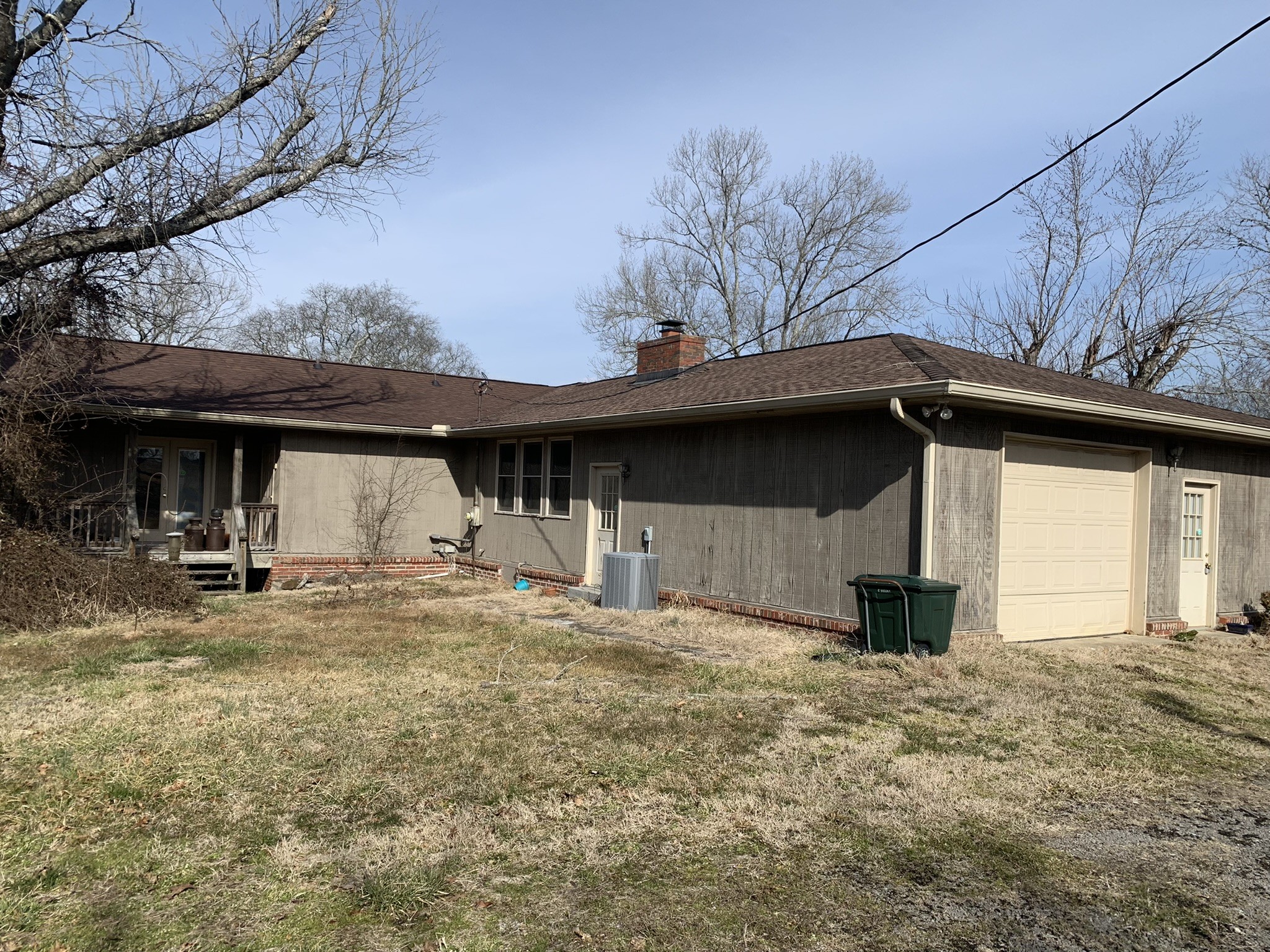 454 Canoe Branch Road Castalian Springs, TN 37031 - Photo 34 of 40 a view of a house with a sink and yard