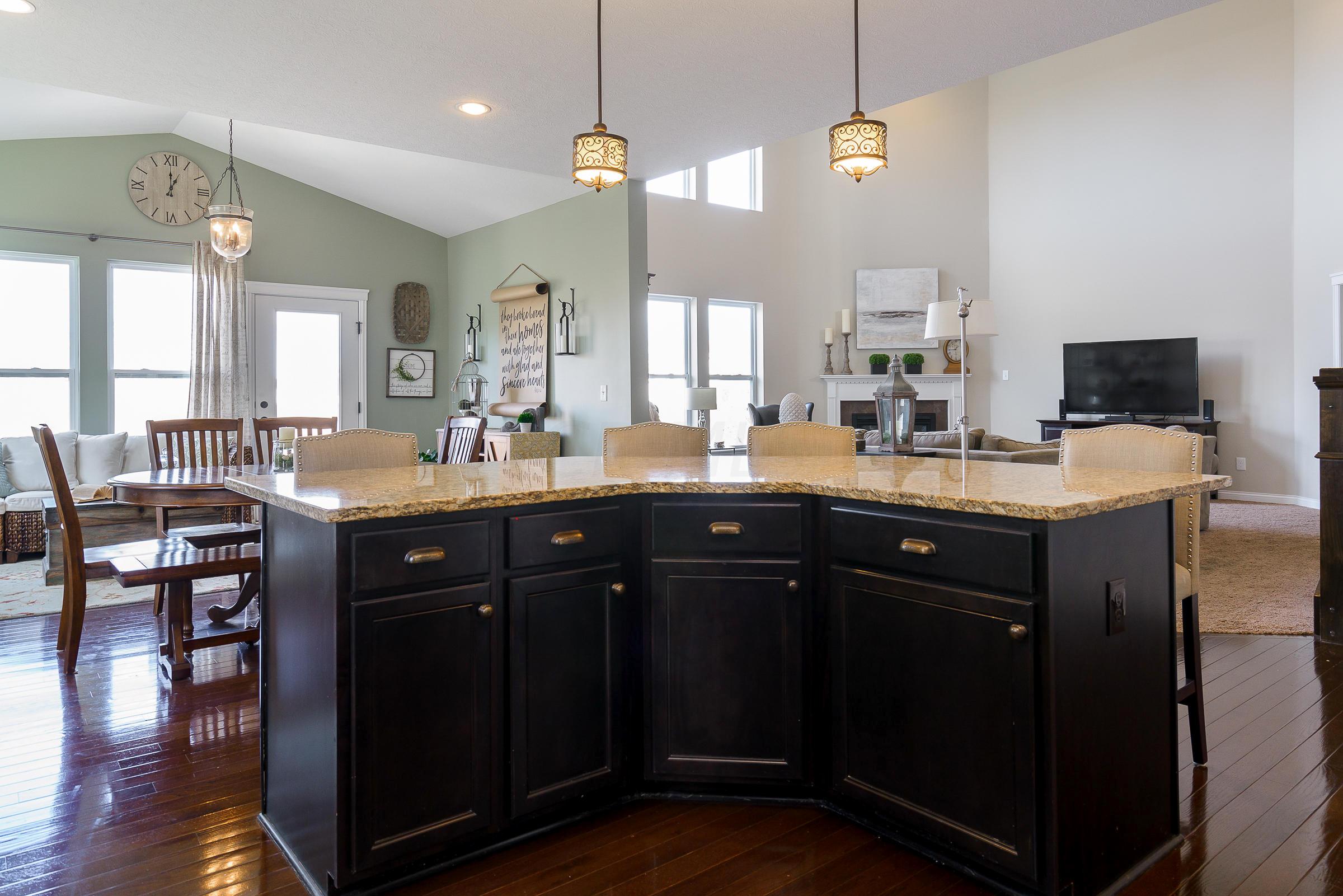 4458 Pleasant View Loop Powell, OH 43065 - Photo 14 of 39 Gallery Image 14