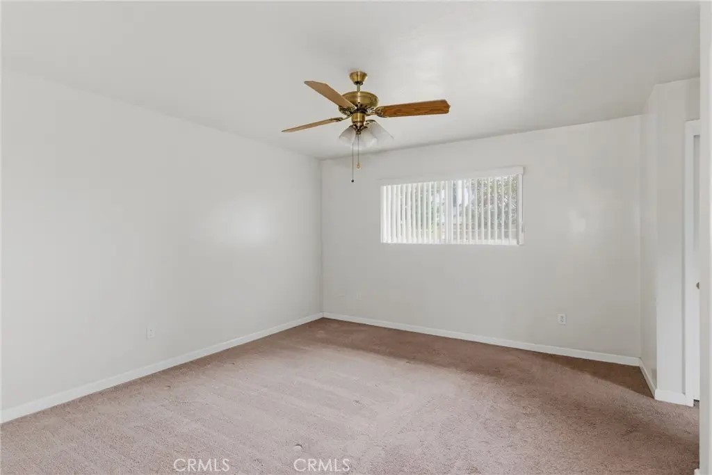 2413 Cheshire Drive Bakersfield, CA 93309 - Photo 18 of 31