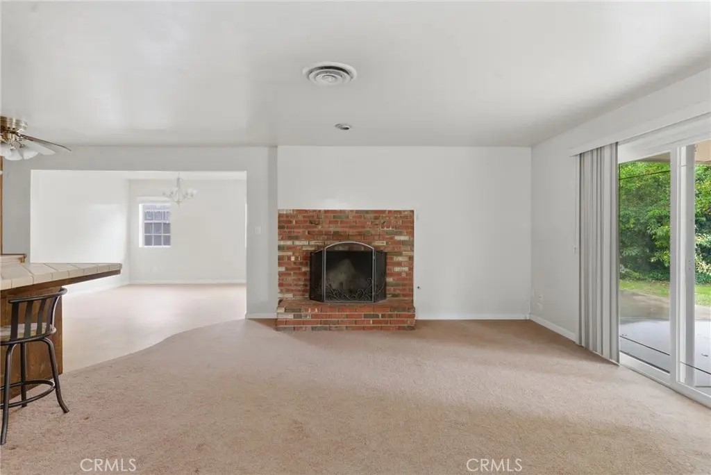 2413 Cheshire Drive Bakersfield, CA 93309 - Photo 7 of 31